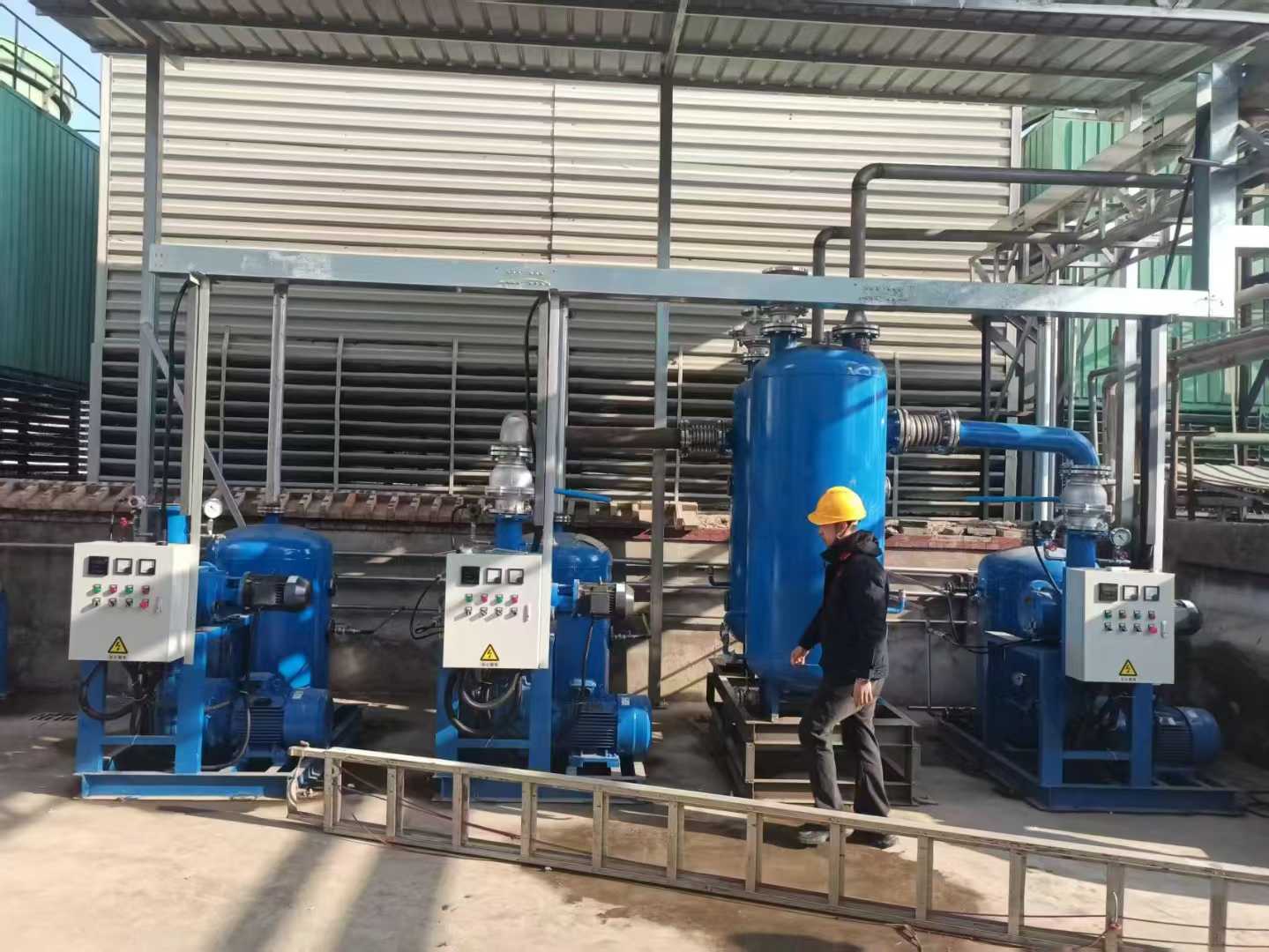 山西客户水环真空泵机组现场调试